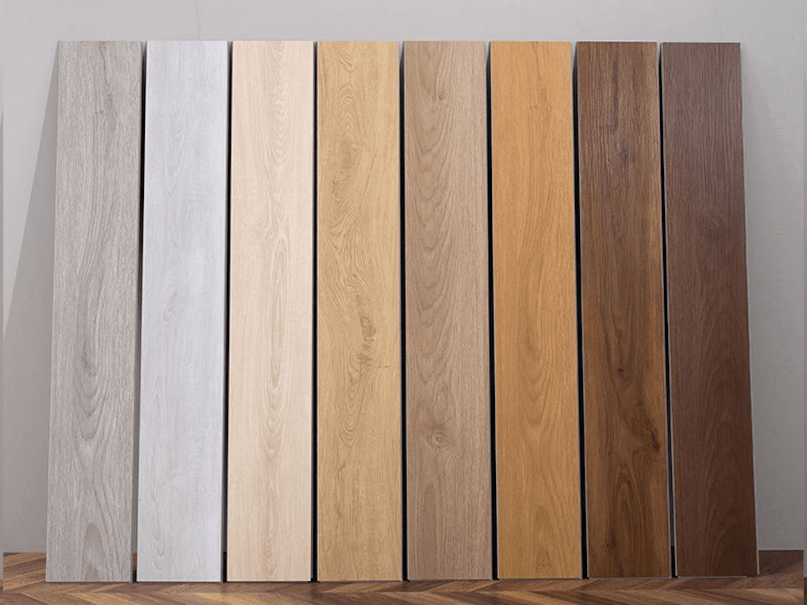 SPC flooring motif kayu pada lantai ruangan